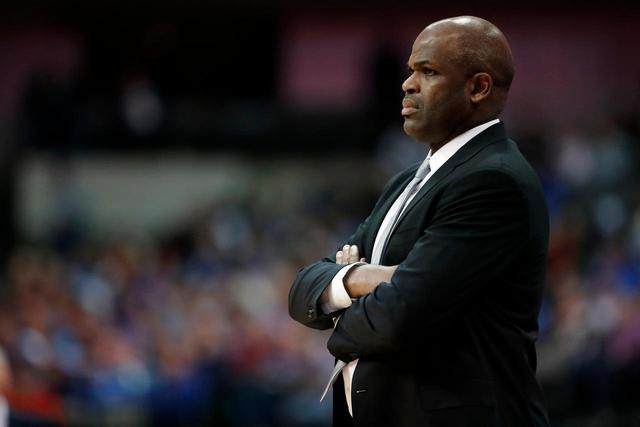 开云娱乐-外线射手群集体哑火！麦克米兰：我们投篮选择不好